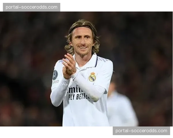 特写：37岁的莫德里奇，如何在攻守转换中依然掌控皇马节奏